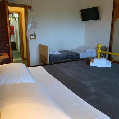 Ficocle Hotel 3*